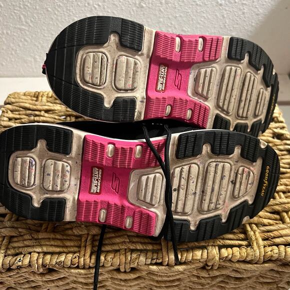 Skechers, Women's Size 7.5, Black and pink, Go Walk Ultra Go, Air Cooled - Picture 7 of 16